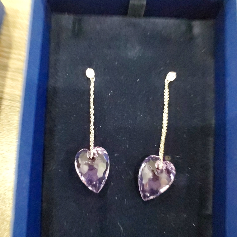 Heart shaped violet dangling swarovski crystal earrings